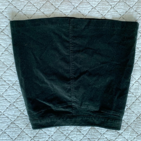 Green suede skirt! Size 2 never worn. - Picture 5 of 6